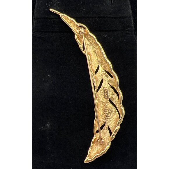 Monet Gold-Tone Feather Brooch 3.5 Inches Elegant Vintage Jewelry Pin - Picture 3 of 5